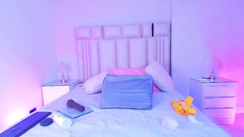 Snapshot of _miavelvet chatting on February 2026 12:01:02 PM Mia online show from February 2026 12:01:02 PM