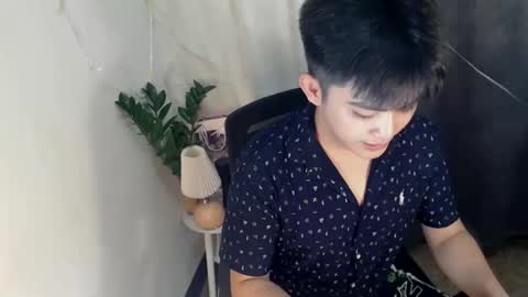 Snapshot of _mikko_moto_ chatting on April 2026 11:15:01 AM _mikko_moto_ online show from April 2026 11:15:01 AM