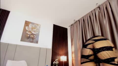 _mila_dyva online show from May 2026 05:06:01 PM