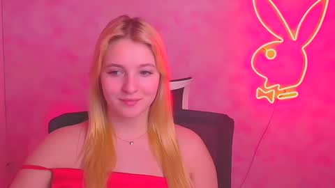 Snapshot of _mila_la_ chatting on February 2025 10:30:02 AM Melanie online show from February 2025 10:30:02 AM