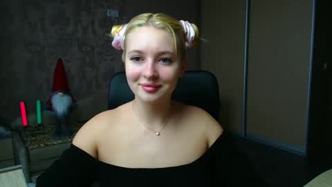 Snapshot of _mila_la_ chatting on January 2026 11:26:01 AM Melanie online show from January 2026 11:26:01 AM