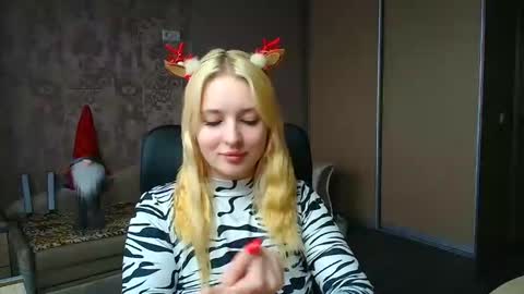 Snapshot of _mila_la_ chatting on January 2026 12:21:01 PM Melanie online show from January 2026 12:21:01 PM