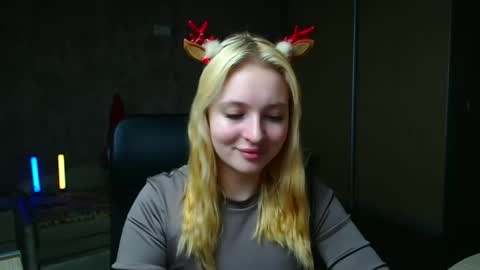 Snapshot of _mila_la_ chatting on January 2026 02:54:02 PM Melanie online show from January 2026 02:54:02 PM