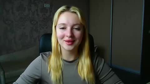 Snapshot of _mila_la_ chatting on February 2026 10:00:02 AM Melanie online show from February 2026 10:00:02 AM