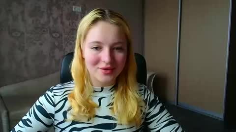 Snapshot of _mila_la_ chatting on February 2026 10:47:02 AM Melanie online show from February 2026 10:47:02 AM