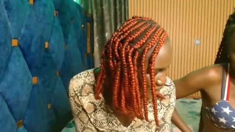Snapshot of _milah chatting on November 2025 04:29:01 PM Milah online show from November 2025 04:29:01 PM
