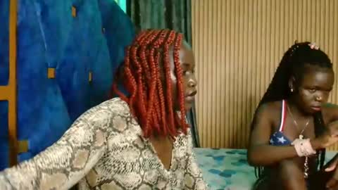 Snapshot of _milah chatting on November 2025 04:23:01 PM Milah online show from November 2025 04:23:01 PM