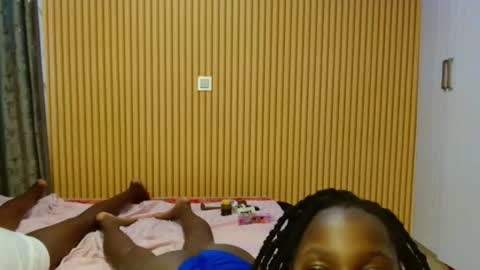 Snapshot of _milah chatting on November 2025 04:45:02 AM Milah online show from November 2025 04:45:02 AM