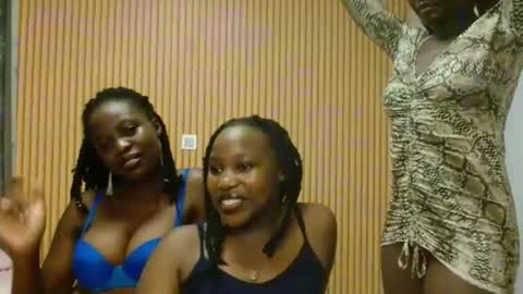 Snapshot of _milah chatting on November 2025 03:58:02 PM Milah online show from November 2025 03:58:02 PM