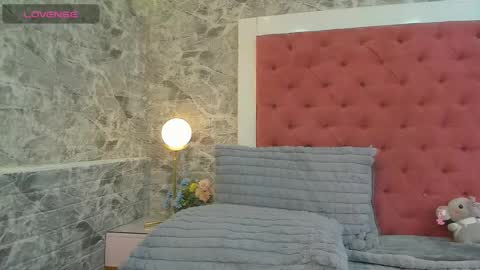 Call me Miley  online show from November 2025 08:08:01 PM