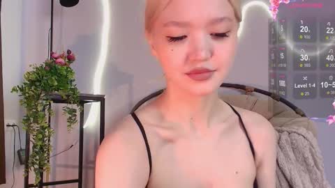 Kim online show from September 2025 05:09:01 AM