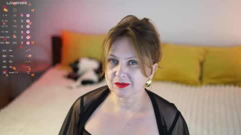 Snapshot of _million_dollarsmile chatting on December 2025 08:40:01 PM _million_dollarsmile online show from December 2025 08:40:01 PM