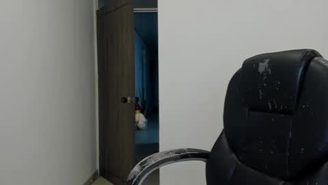 _miss_coco_ online show from December 2024 05:02:01 AM