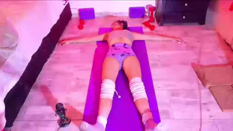 Snapshot of _miss_karoline chatting on September 2025 01:49:02 AM karoline uwu online show from September 2025 01:49:02 AM