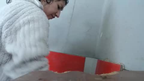 Snapshot of _miss_karoline chatting on November 2025 04:18:02 PM karoline uwu online show from November 2025 04:18:02 PM