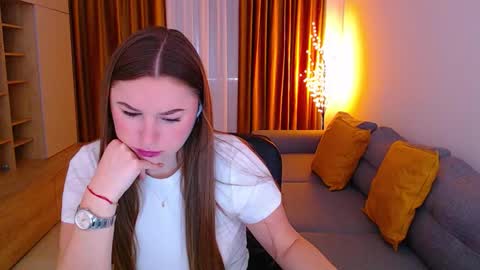 Snapshot of _miss_mia chatting on March 2026 07:23:02 AM Mia online show from March 2026 07:23:02 AM