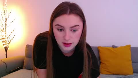 Snapshot of _miss_mia chatting on April 2026 07:01:01 AM Mia online show from April 2026 07:01:01 AM