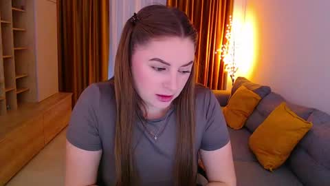Snapshot of _miss_mia chatting on April 2026 07:30:02 AM Mia online show from April 2026 07:30:02 AM