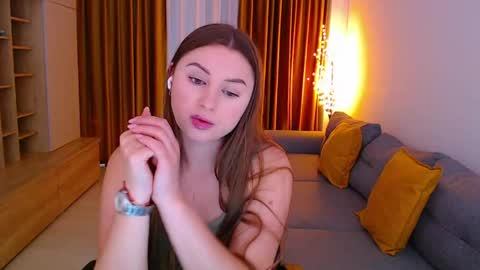Snapshot of _miss_mia chatting on May 2026 10:36:01 AM Mia online show from May 2026 10:36:01 AM