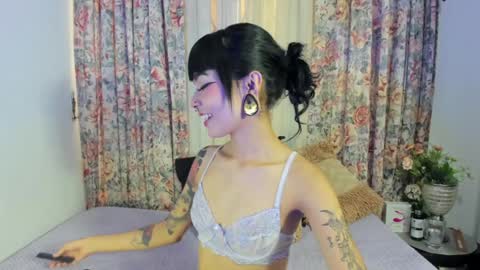 Snapshot of _mizuki chatting on December 2024 02:49:02 PM mizuki online show from December 2024 02:49:02 PM