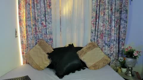 Snapshot of _mizuki chatting on December 2024 02:38:02 PM mizuki online show from December 2024 02:38:02 PM