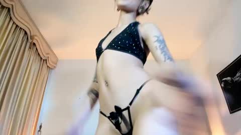 Snapshot of _mizuki chatting on February 2025 06:26:02 PM mizuki online show from February 2025 06:26:02 PM