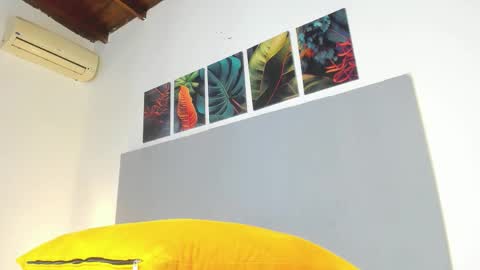 Snapshot of _molly_rosse_ chatting on January 2026 12:32:01 PM _molly_rosse_ online show from January 2026 12:32:01 PM