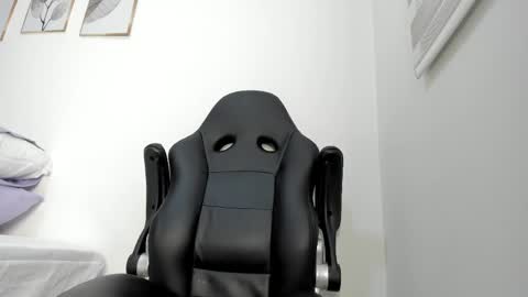 _molly_rosse_ online show from May 2026 11:53:01 AM