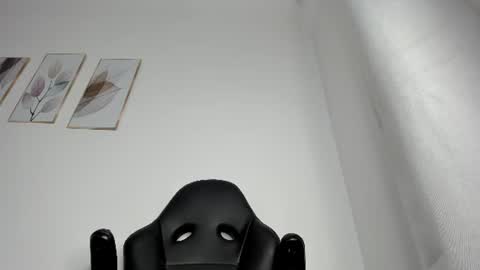 _molly_rosse_ online show from June 2026 11:58:02 AM
