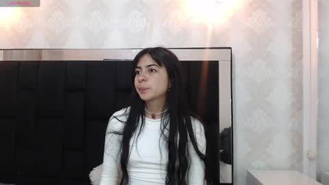 Snapshot of _mollyy chatting on January 2025 12:57:02 AM Molly online show from January 2025 12:57:02 AM