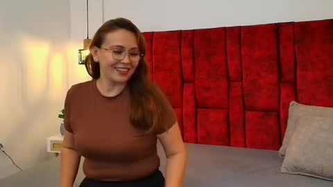 _monaliza_ online show from May 2026 12:33:02 PM