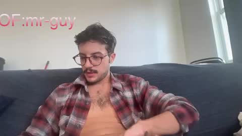 _mrguy_ online show from October 2025 09:04:02 PM