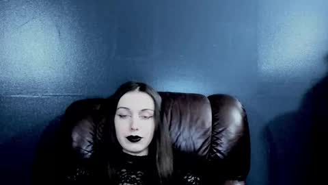 _naamah online show from November 2025 07:05:02 PM