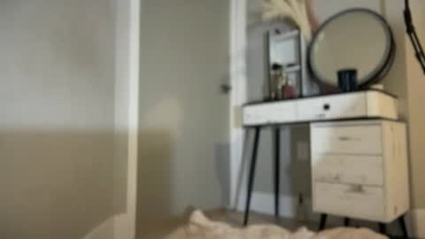 naty19 online show from November 2025 09:51:02 PM