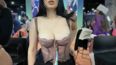 naty19 online show from April 2026 10:25:02 PM