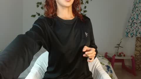 _nayade_ online show from January 2025 11:55:01 PM