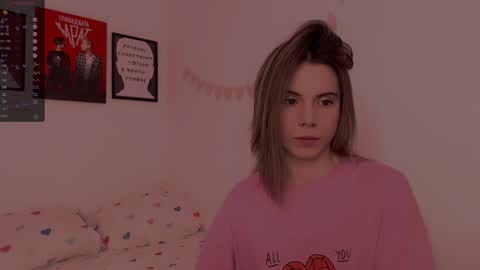 Snapshot of _ni_kiss chatting on January 2025 10:51:01 AM Nika online show from January 2025 10:51:01 AM