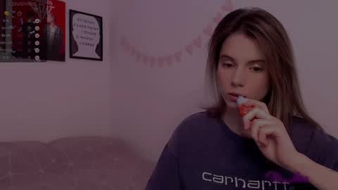 Snapshot of _ni_kiss chatting on February 2025 09:52:02 PM Nika online show from February 2025 09:52:02 PM