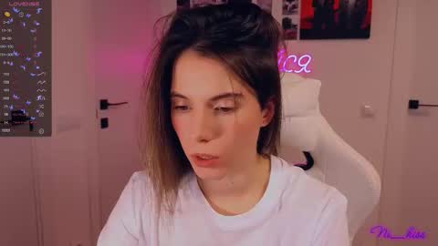 Snapshot of _ni_kiss chatting on November 2025 07:13:02 PM Nika online show from November 2025 07:13:02 PM