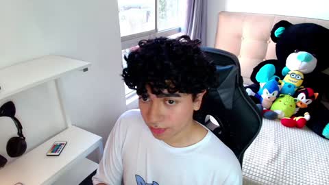 Nicolas online show from December 2024 08:34:01 PM