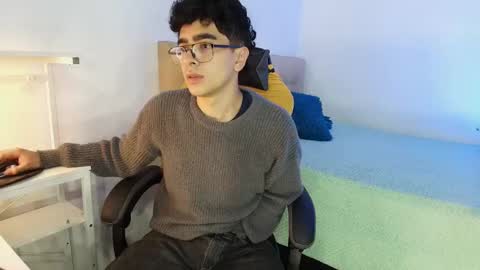 Nicolas online show from October 2025 06:36:01 AM