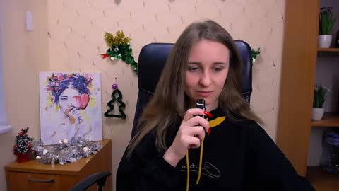 Nica online show from January 2025 03:33:01 PM