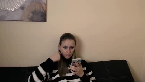 Snapshot of _nicole_new chatting on February 2026 03:19:02 PM Nica online show from February 2026 03:19:02 PM