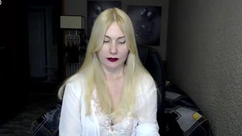 Donella    online show from January 2025 05:45:02 PM