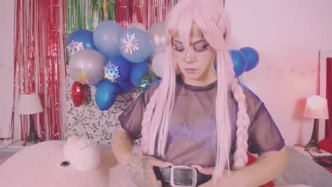 niiky online show from December 2024 12:16:01 PM