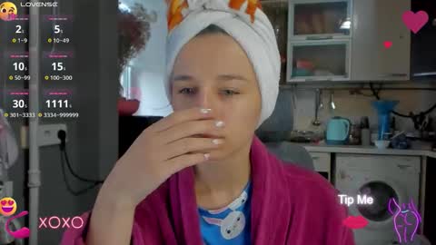 Nika online show from October 2025 10:59:02 AM