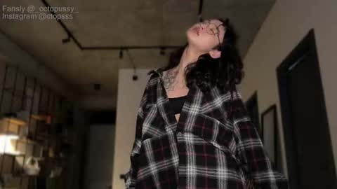 Mikayla online show from March 2026 05:26:02 AM