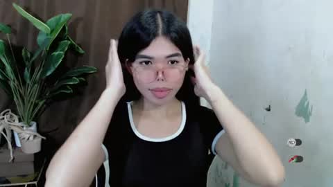 Snapshot of _odette22 chatting on June 2026 12:22:01 PM _odette22 online show from June 2026 12:22:01 PM