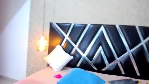 oliviacarter online show from January 2025 04:06:02 PM