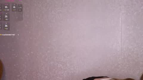 Mia online show from April 2026 04:12:01 PM